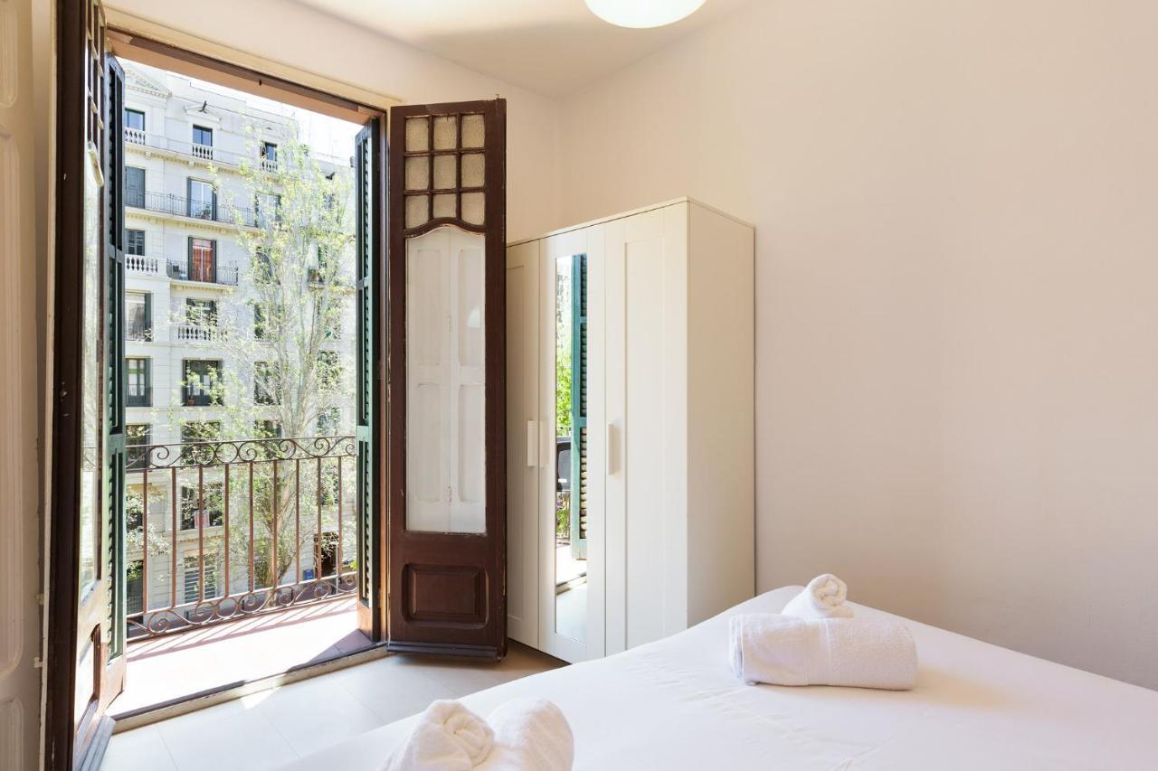 Stay U-Nique Apartments Mistral Barcellona Esterno foto